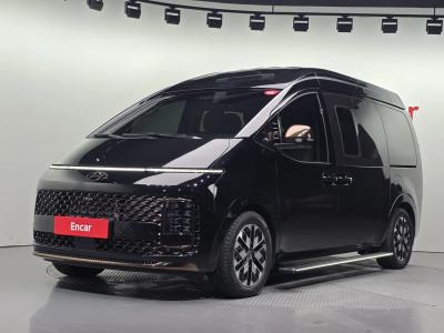 2025 Hyundai Staria