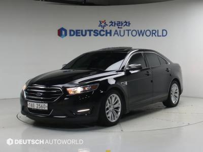 2016 Ford Taurus