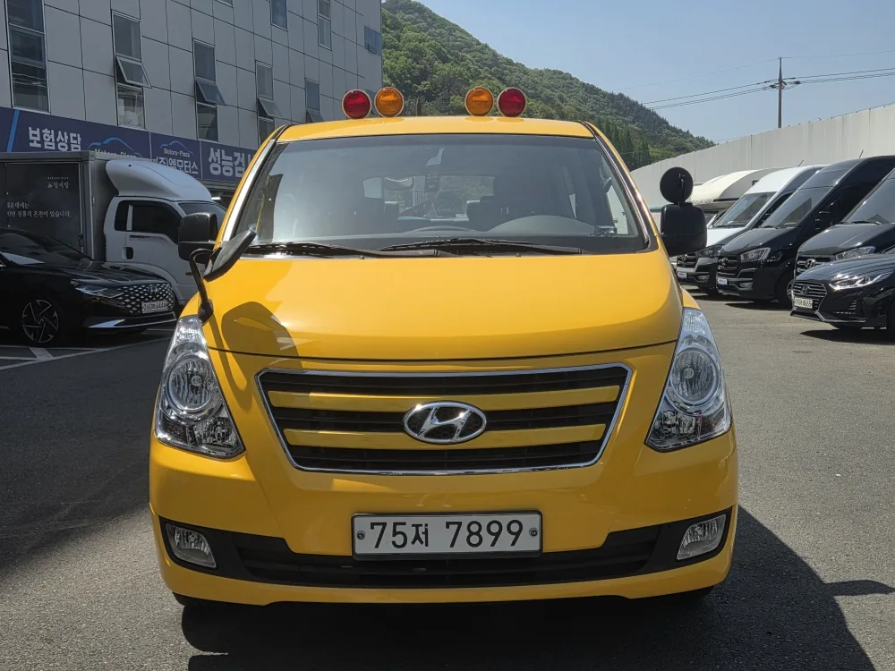 2017 Hyundai Starex
