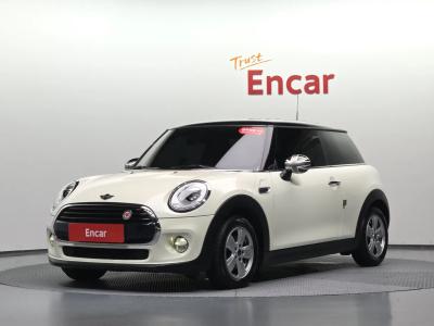2018 MINI Cooper