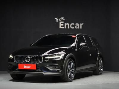 2021 Volvo V60