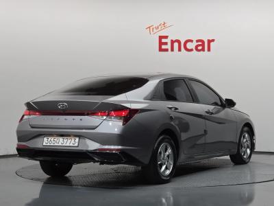 2022 Hyundai Elantra