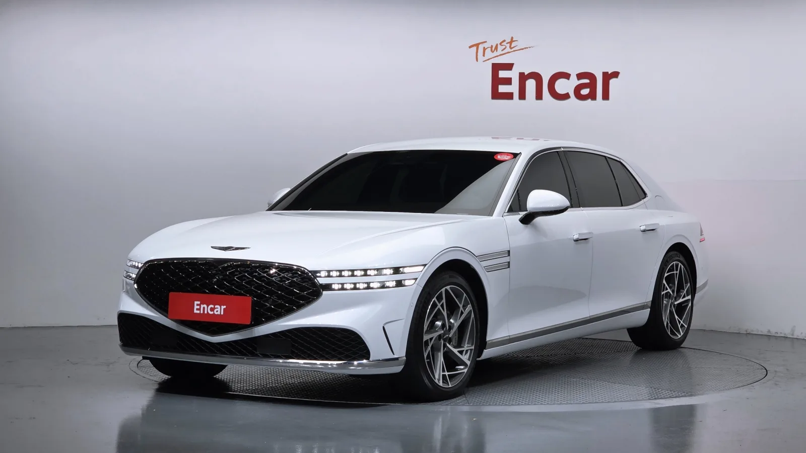 2023 Genesis G90