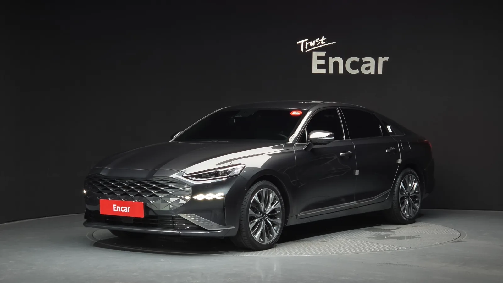 2023 Kia K8