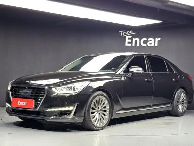 2018 Genesis EQ900