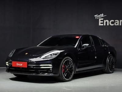 2023 Porsche Panamera