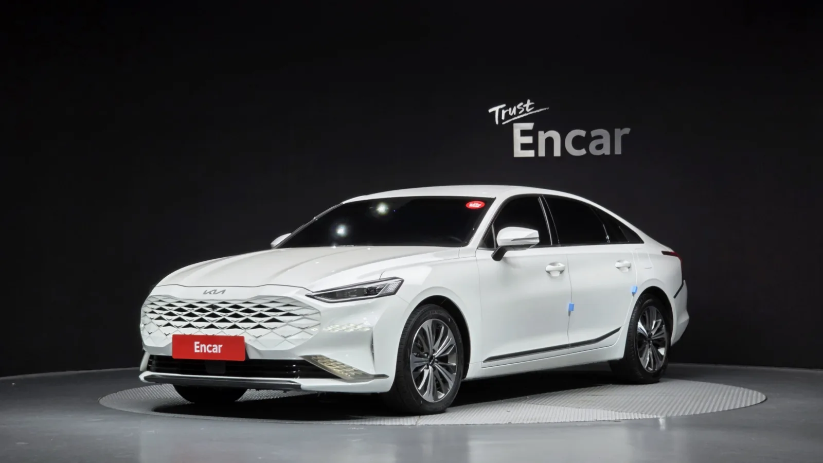 2023 Kia K8