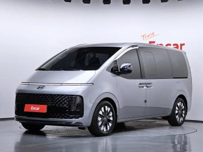 2023 Hyundai Staria