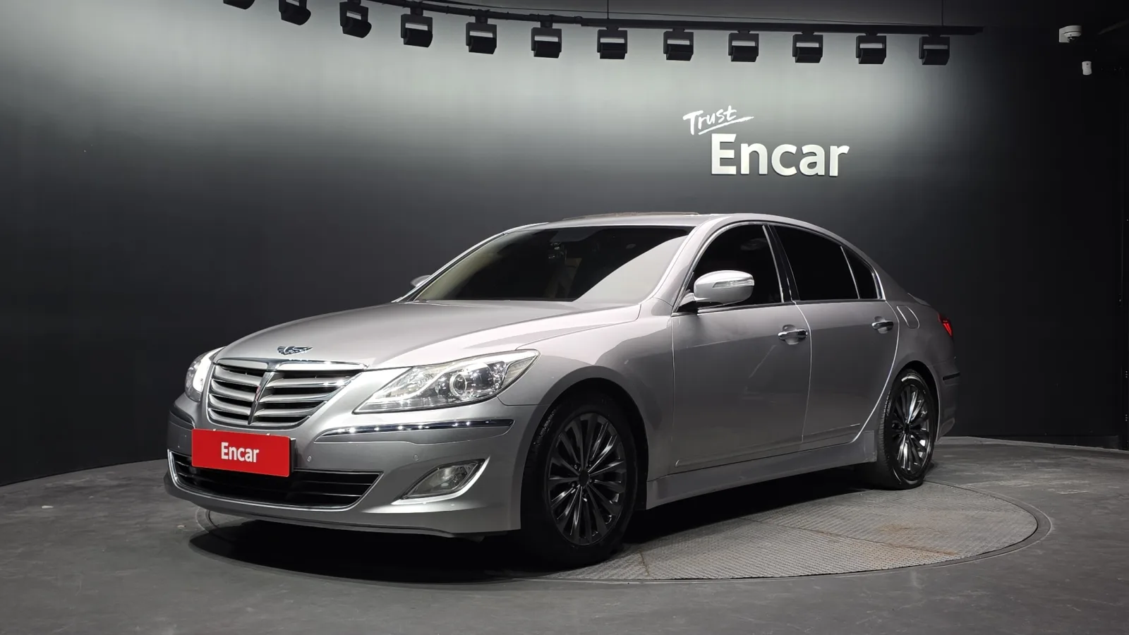 2013 Hyundai Genesis