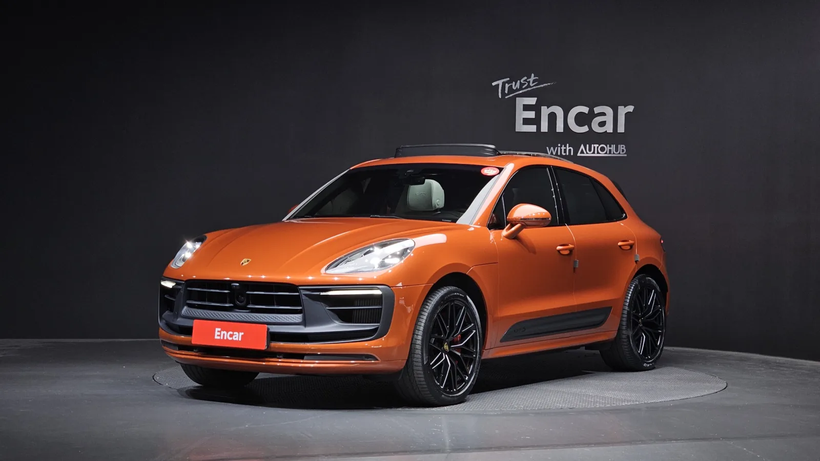 2023 Porsche Macan