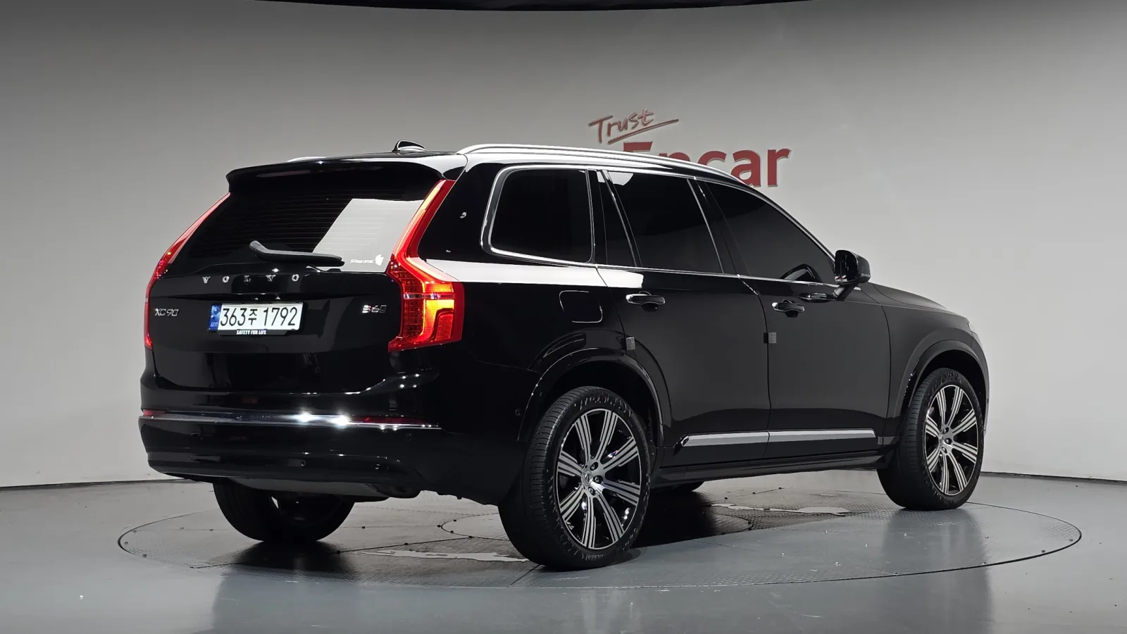 2023 Volvo XC90