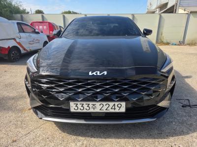 2023 Kia K8