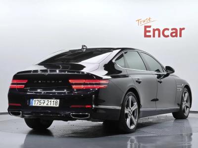 2022 Genesis G80