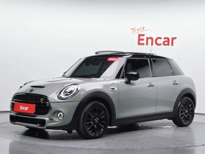 2021 MINI Cooper