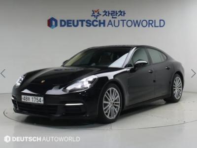 2018 Porsche Panamera