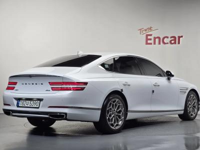 2022 Genesis G80