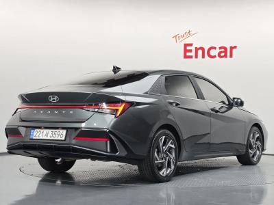 2024 Hyundai Elantra