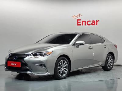 2017 Lexus ES