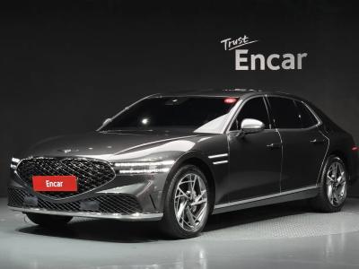 2025 Genesis G90