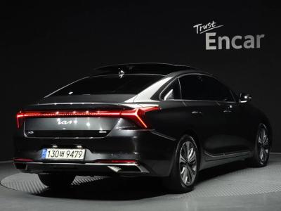 2022 Kia K8