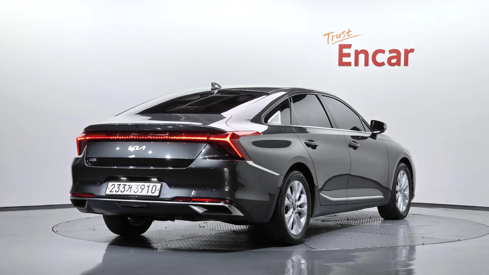 2022 Kia K8