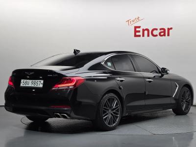 2018 Genesis G70
