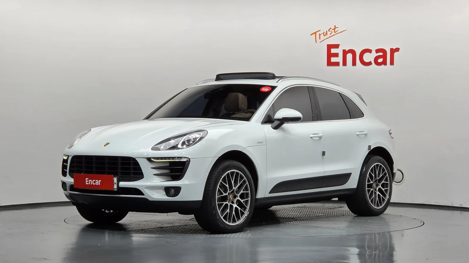 2017 Porsche Macan