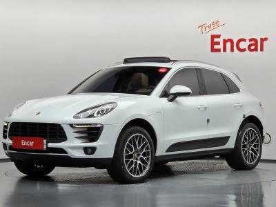 2017 Porsche Macan
