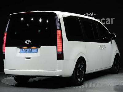 2027 Hyundai Staria