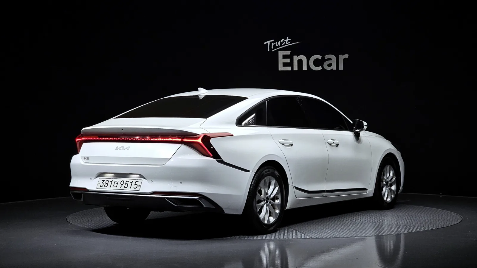 2022 Kia K8