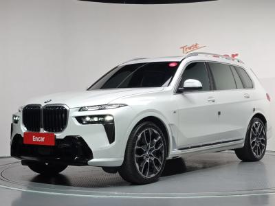 2025 BMW X7