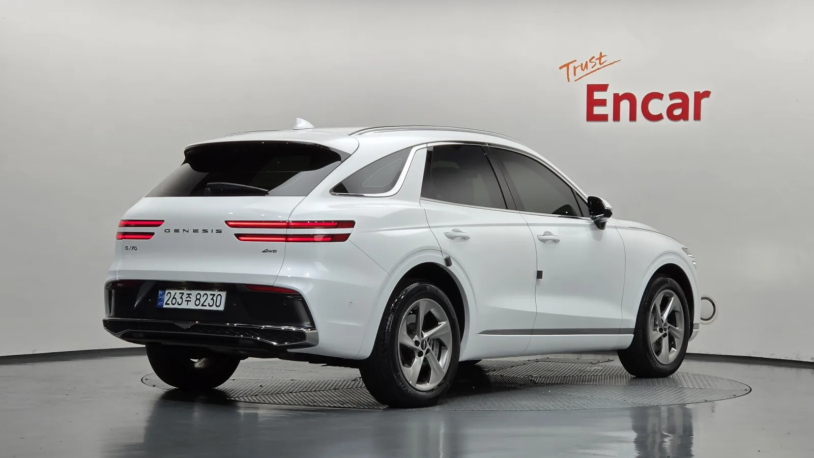 2025 Genesis GV70