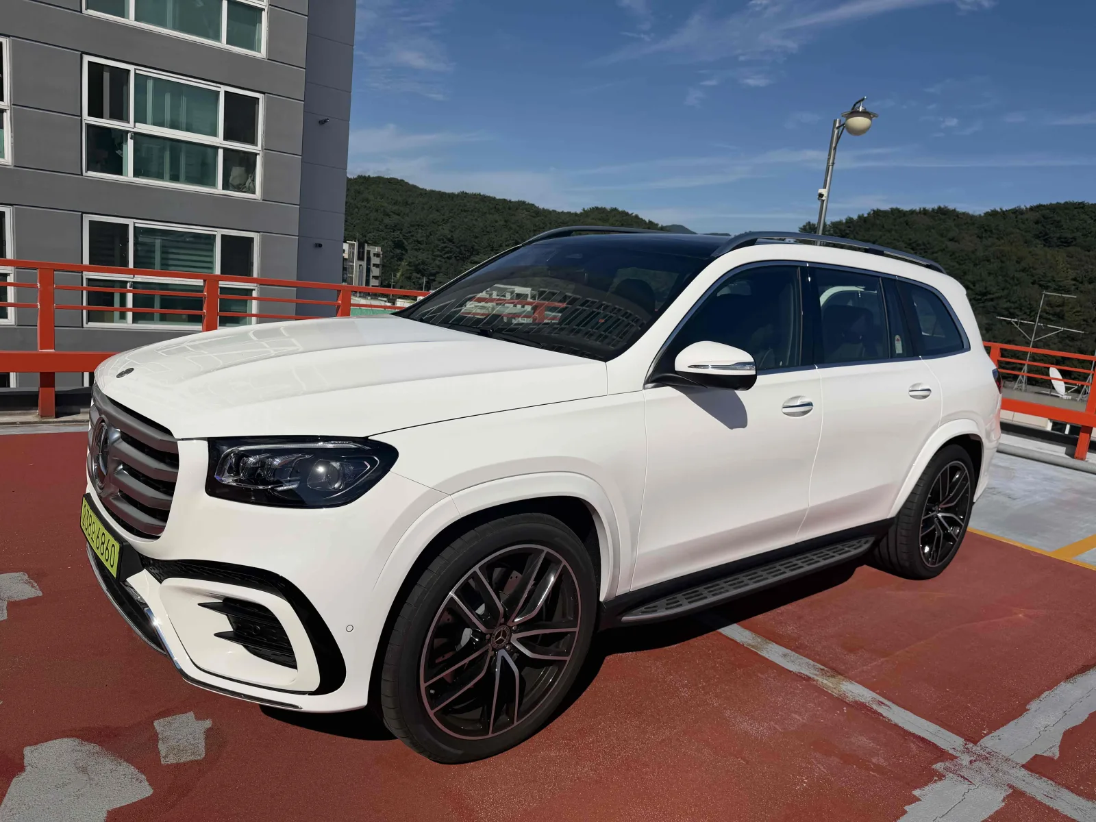 2025 Mercedes-Benz GLS-Class