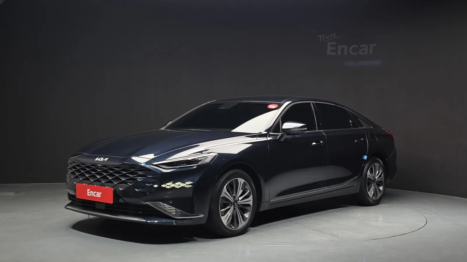 2023 Kia K8