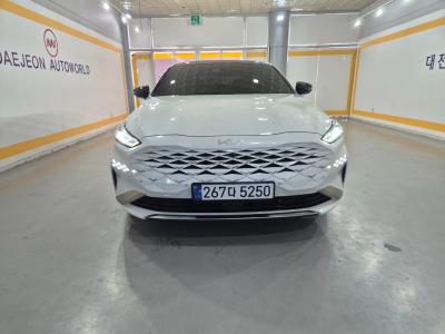 2023 Kia K8