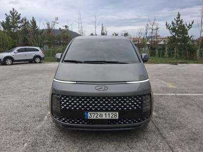 2022 Hyundai Staria