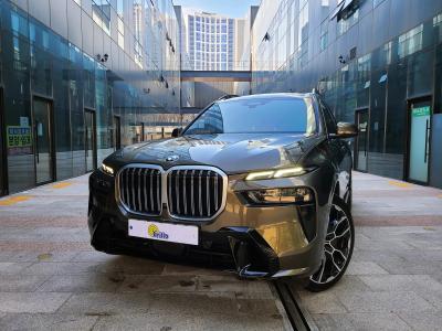 2024 BMW X7
