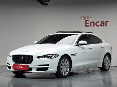 2017 Jaguar XE