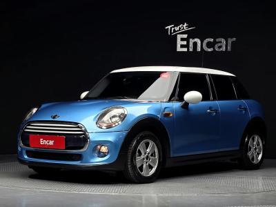 2015 MINI Cooper