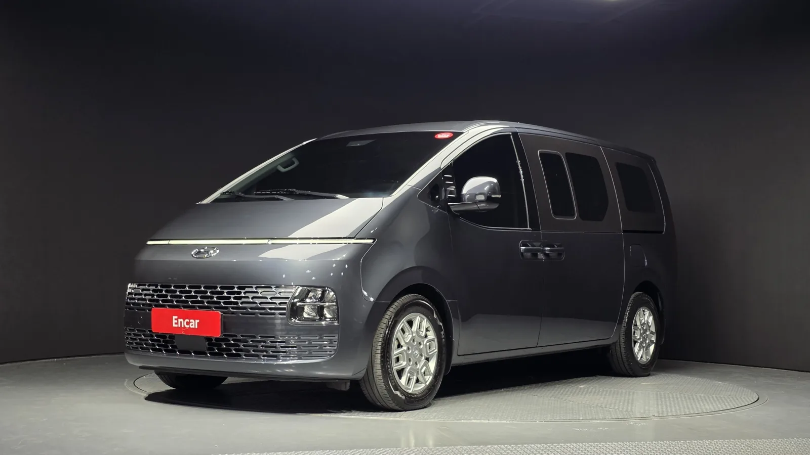2024 Hyundai Staria