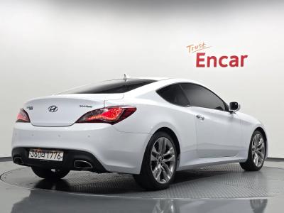 2014 Hyundai Genesis