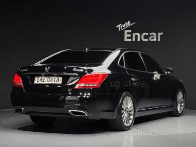 2015 Hyundai Equus