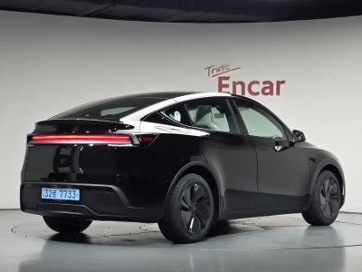 2027 Tesla Model Y