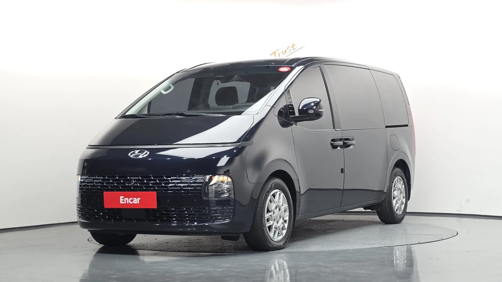 2023 Hyundai Staria