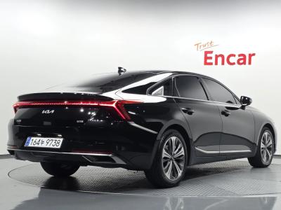 2023 Kia K8