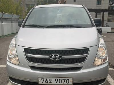 2010 Hyundai Starex