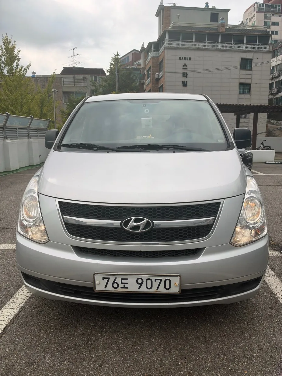 2010 Hyundai Starex