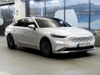 2022 Kia K8