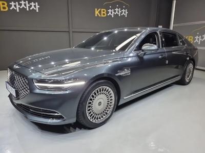 2021 Genesis G90