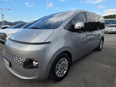 2023 Hyundai Staria